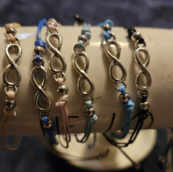 Infinity adjustable bracelets - Picture 2 of 3